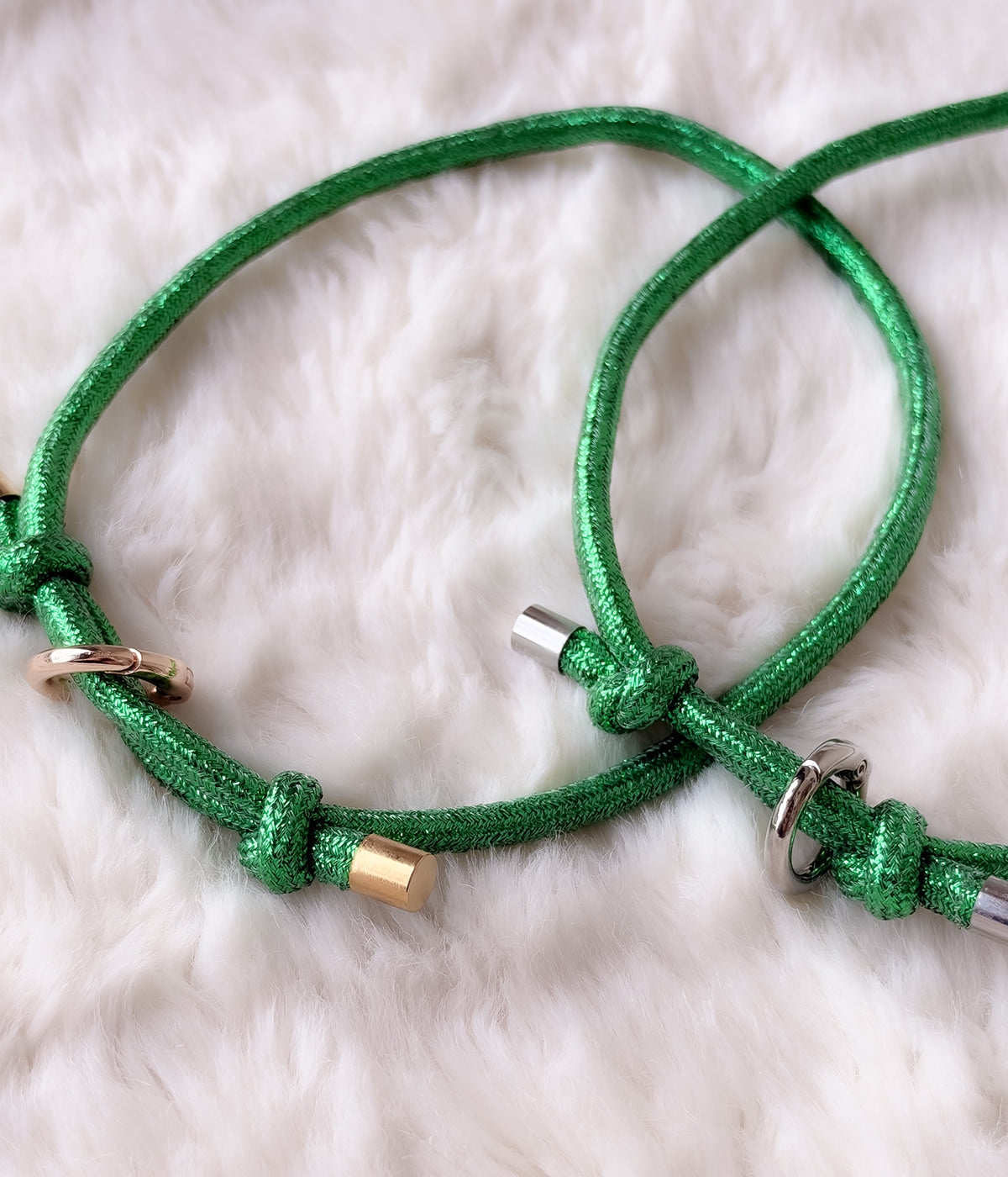 Glitter House Collar - Mistletoe