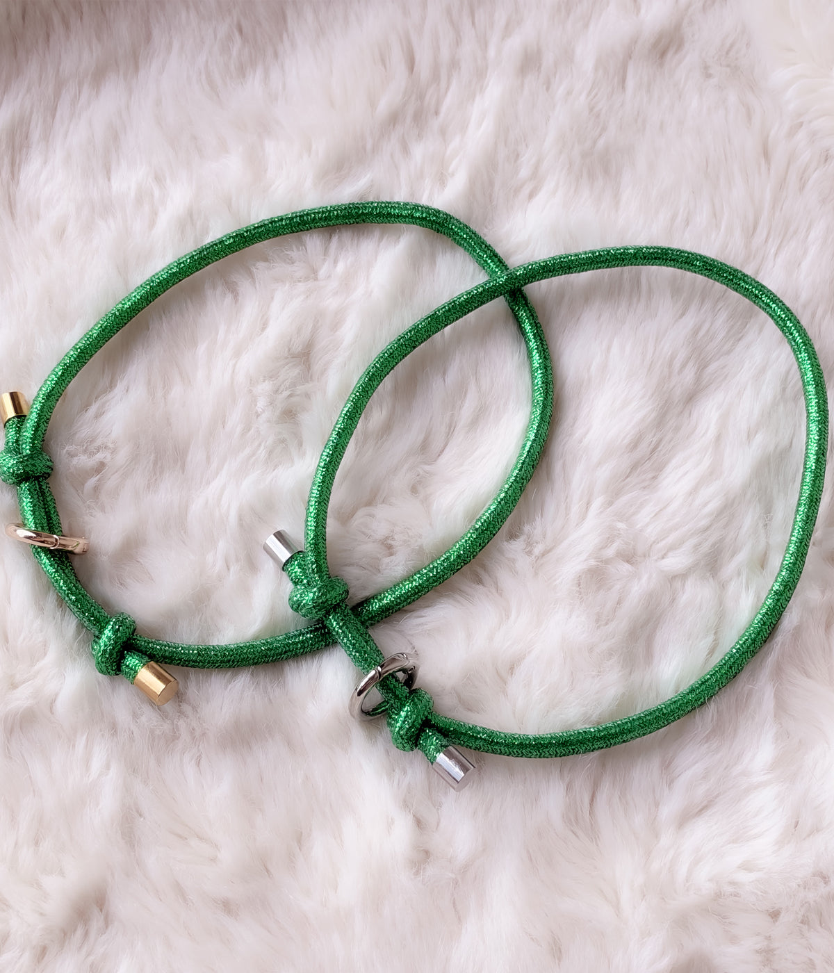 Glitter House Collar - Mistletoe